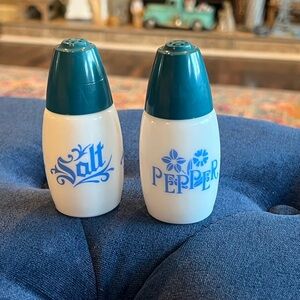 Vintage Gemco Milk Glass Salt and Pepper Shaker Set